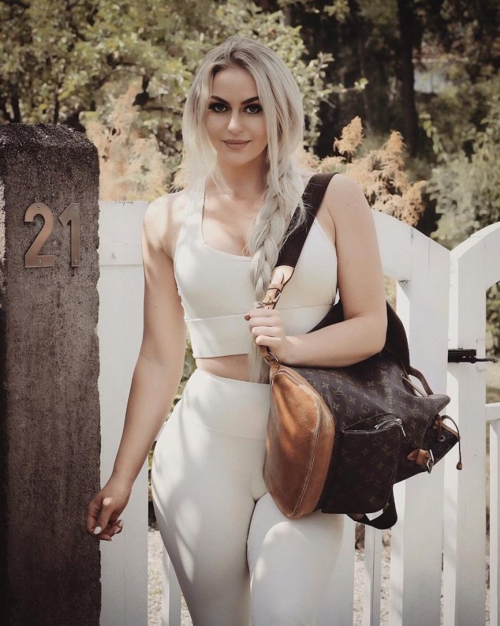 Anna Nystrom 31 Best Photos, Anna Nystrom 31 Pics, Anna Nystrom 31 Images