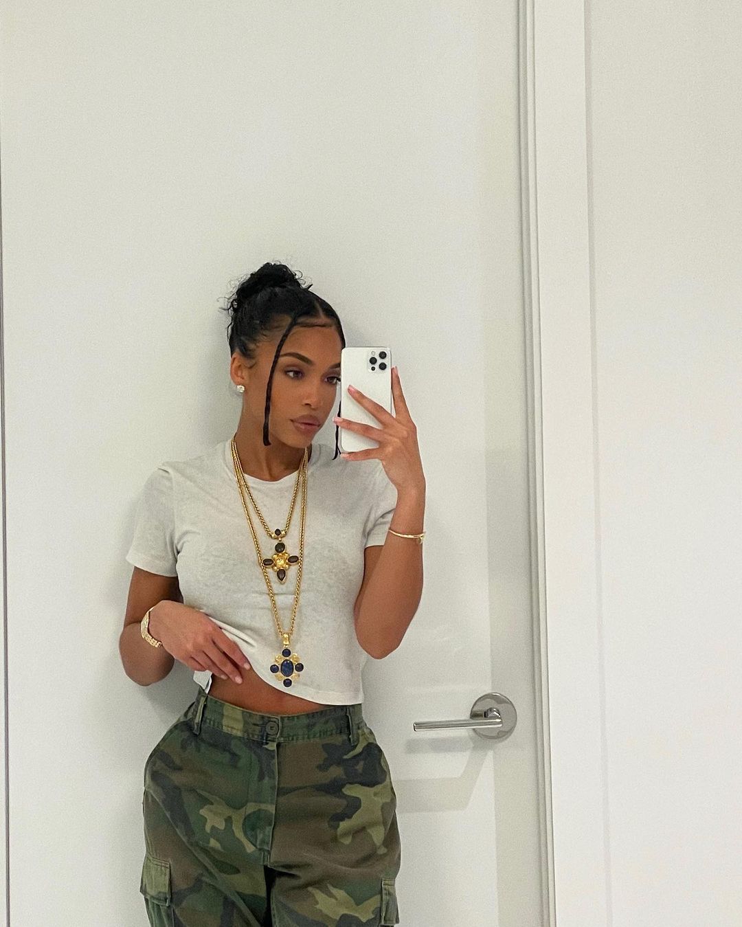 Lori Harvey 31 Best Photos, Lori Harvey 31 Pics, Lori Harvey 31 Images