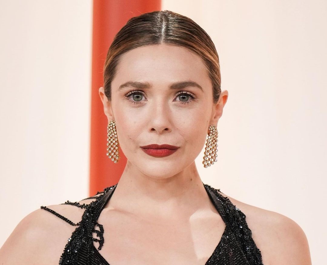 Elizabeth Olsen 31 Best Photos, Elizabeth Olsen 31 Pics, Elizabeth Olsen 31 Images