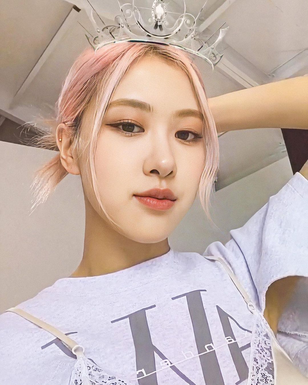 Roseanne Park 27 Best Photos, Roseanne Park 27 Pics, Roseanne Park 27 Images