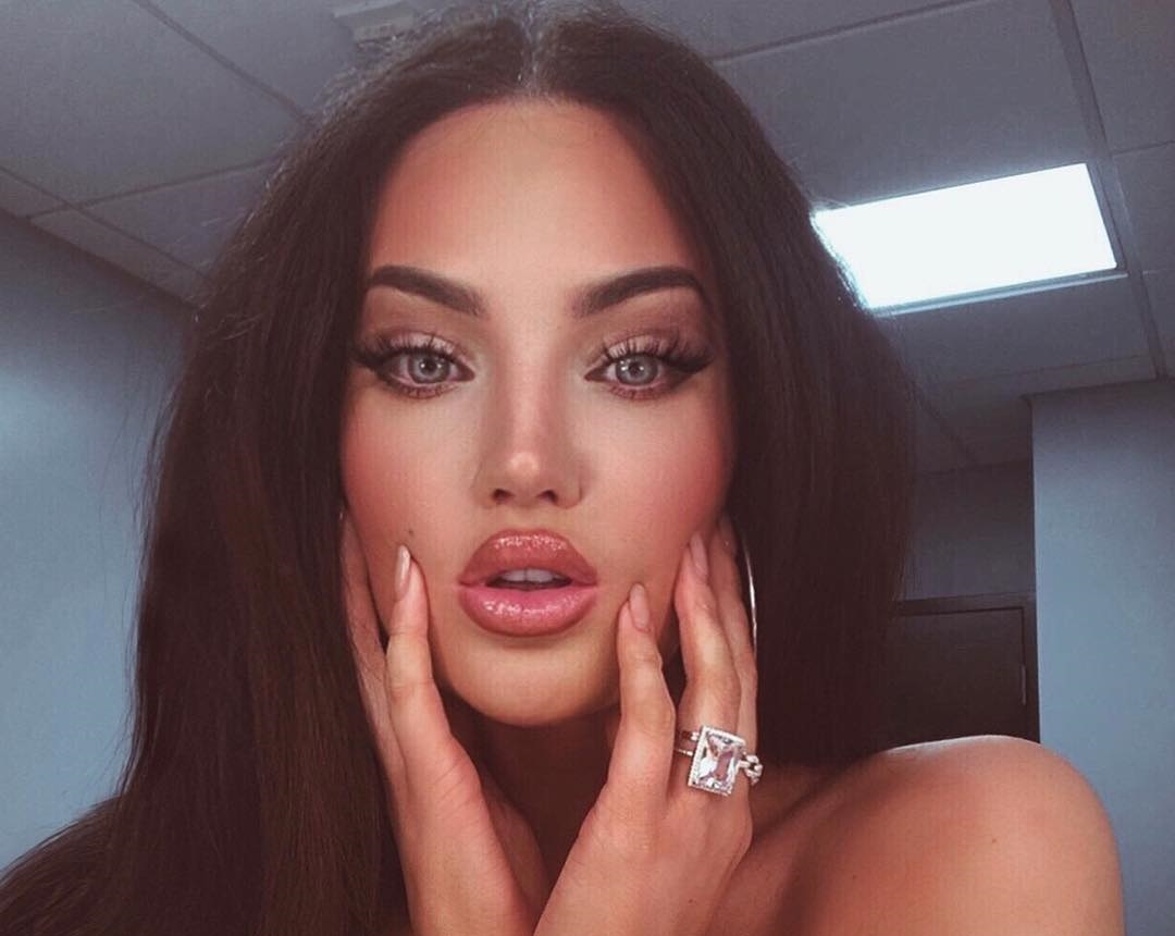 Natalie Halcro 29 Best Photos, Natalie Halcro 29 Pics, Natalie Halcro 29 Images