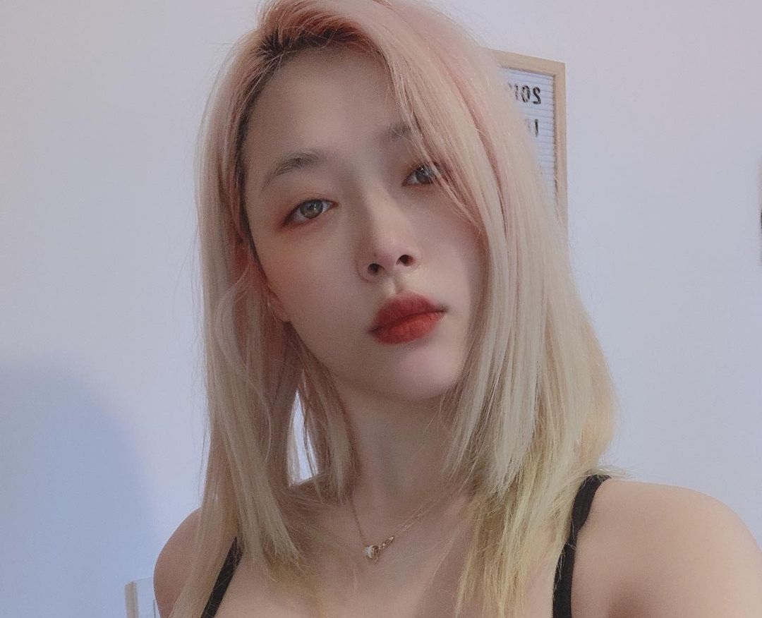 Sulli 29 Best Photos, Sulli 29 Pics, Sulli 29 Images