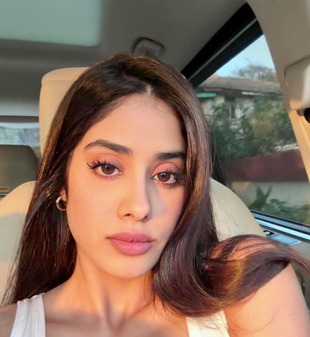 Janhvi Kapoor 37 Best Photos, Janhvi Kapoor 37 Pics, Janhvi Kapoor 37 Images