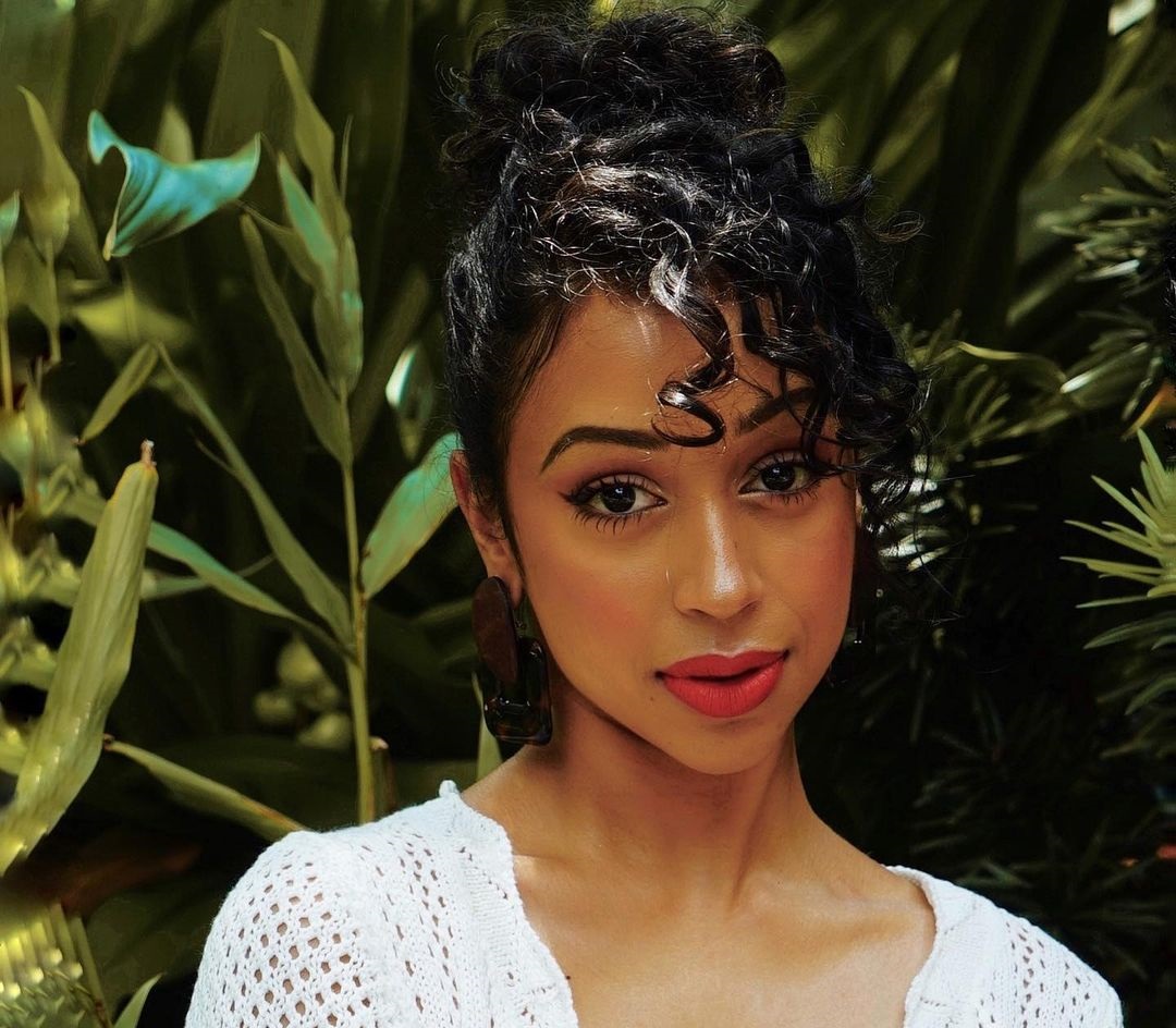 Liza Koshy 29 Best Photos, Liza Koshy 29 Pics, Liza Koshy 29 Images