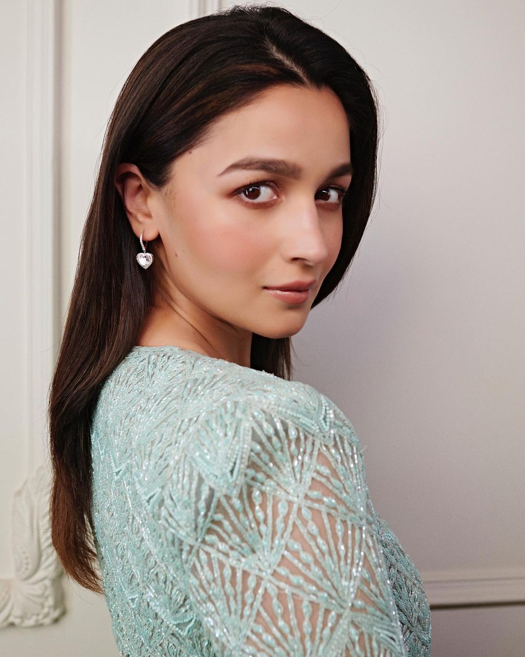 Alia Bhatt 17 Best Photos, Alia Bhatt 17 Pics, Alia Bhatt 17 Images