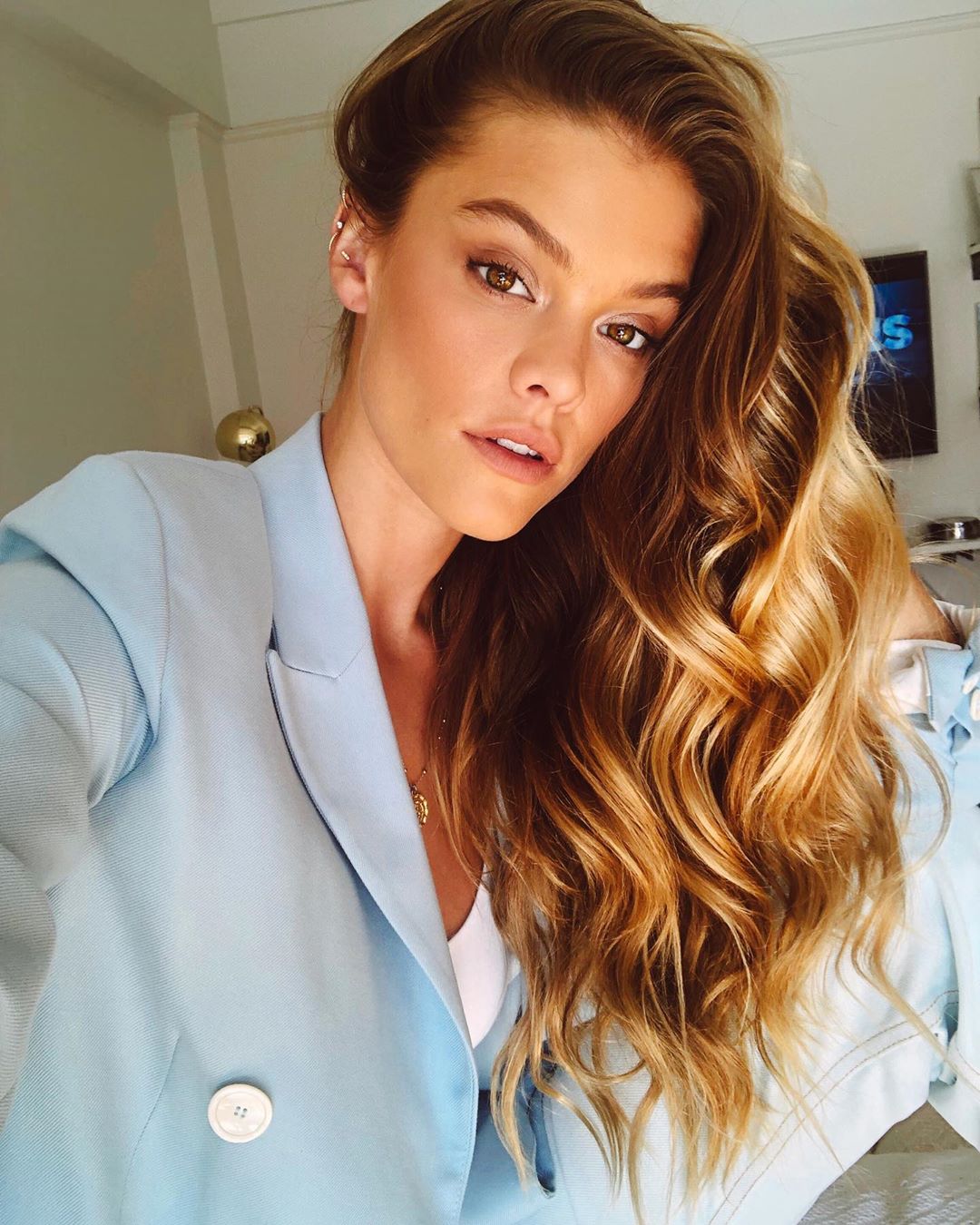 Nina Agdal 7 Best Photos, Nina Agdal 7 Pics, Nina Agdal 7 Images