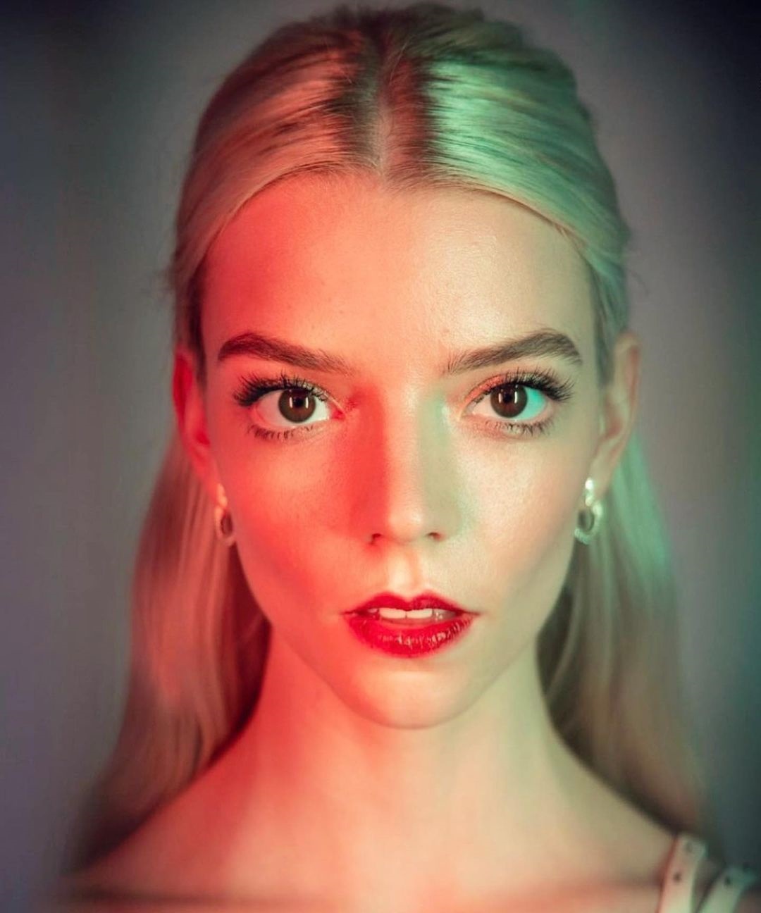 Anya Taylor-Joy 19 Best Photos, Anya Taylor-Joy 19 Pics, Anya Taylor-Joy 19 Images