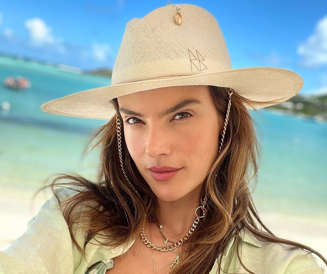 Alessandra Ambrosio 21 Best Photos, Alessandra Ambrosio 21 Pics, Alessandra Ambrosio 21 Images