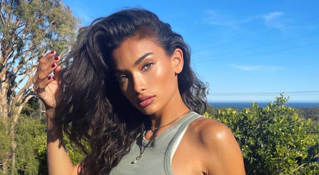 Kelly Gale 37 Best Photos, Kelly Gale 37 Pics, Kelly Gale 37 Images