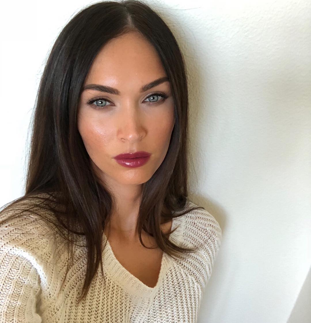 Megan Fox 21 Best Photos, Megan Fox 21 Pics, Megan Fox 21 Images