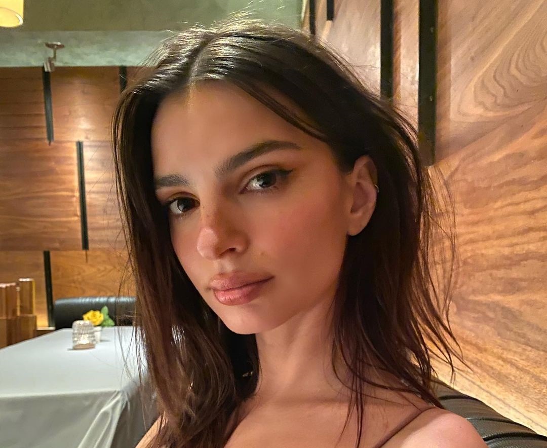 Emily Ratajkowski 27 Best Photos, Emily Ratajkowski 27 Pics, Emily Ratajkowski 27 Images