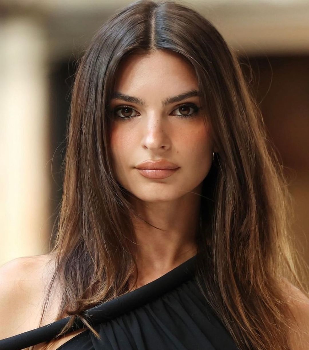 Emily Ratajkowski 17 Best Photos, Emily Ratajkowski 17 Pics, Emily Ratajkowski 17 Images