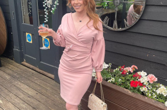 Ella Hughes 39 Best Photos, Ella Hughes 39 Pics, Ella Hughes 39 Images