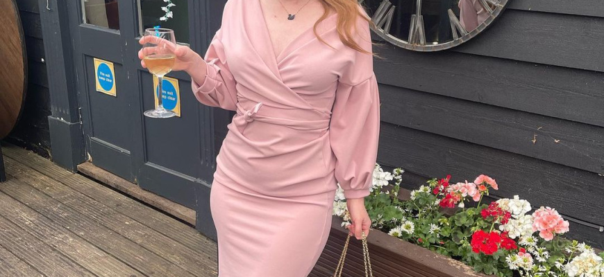 Ella Hughes 3 Best Photos, Ella Hughes 3 Pics, Ella Hughes 3 Images