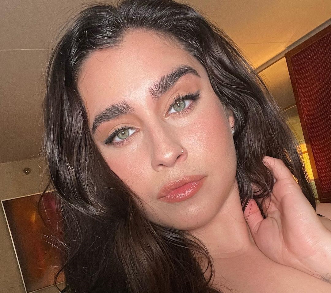 Lauren Jauregui 17 Best Photos, Lauren Jauregui 17 Pics, Lauren Jauregui 17 Images