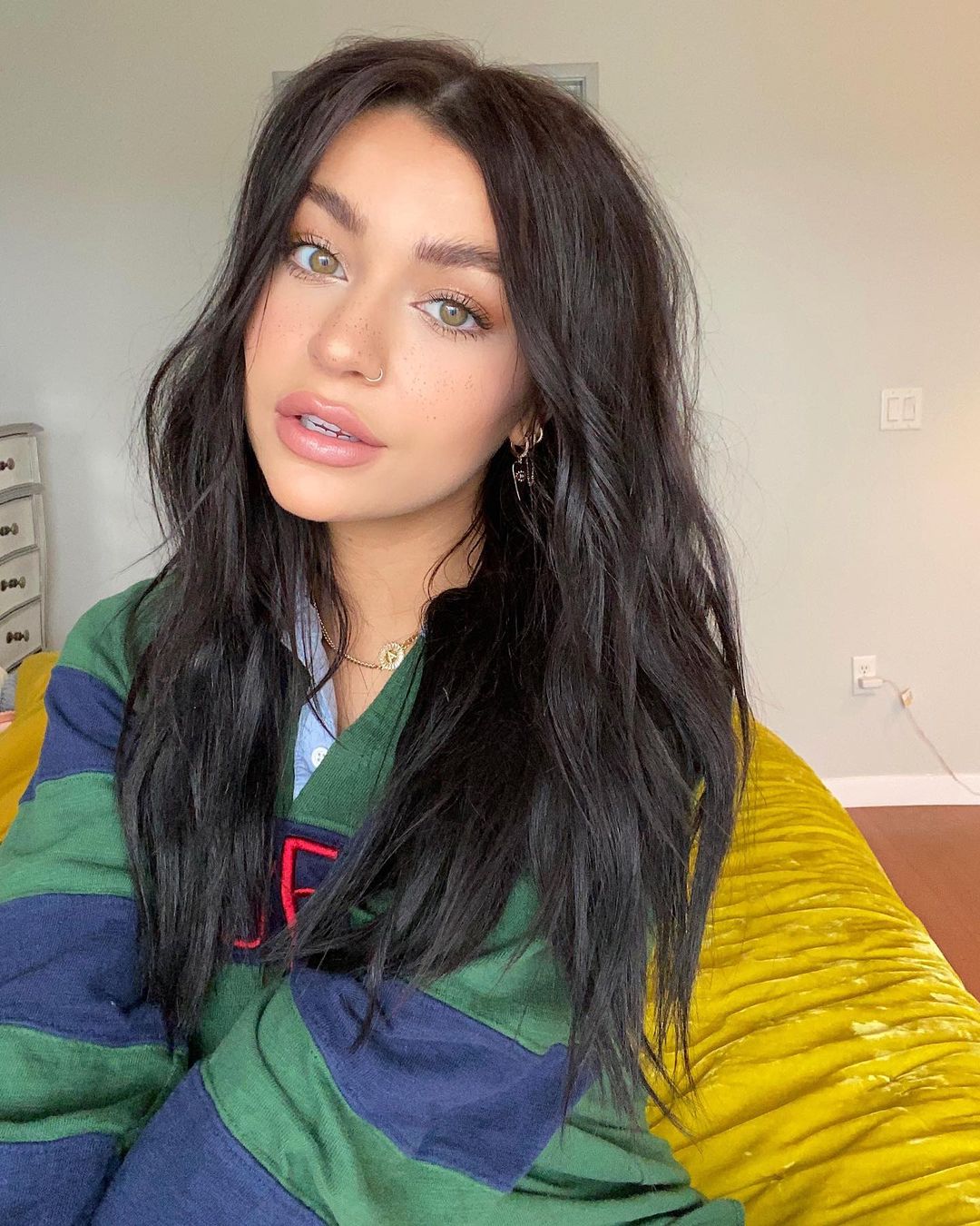 Andrea Russett 17 Best Photos, Andrea Russett 17 Pics, Andrea Russett 17 Images