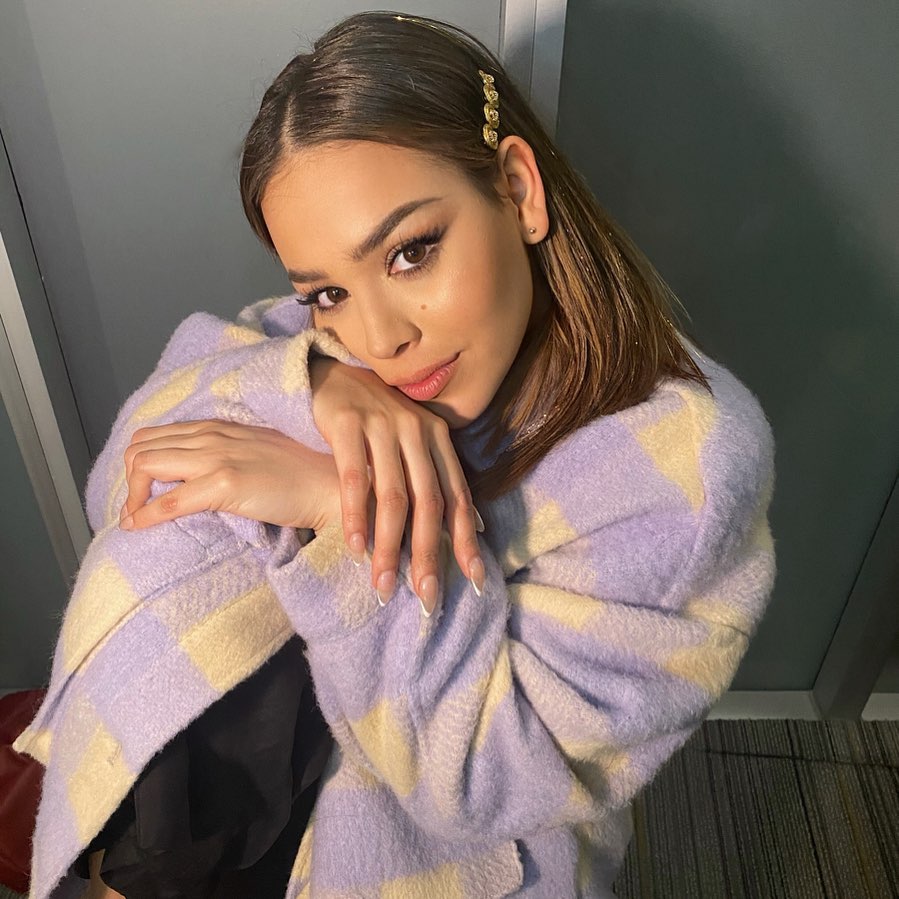 Danna Paola 23 Best Photos, Danna Paola 23 Pics, Danna Paola 23 Images