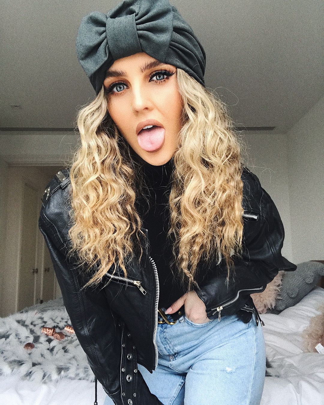 Perrie Edwards 11 Best Photos, Perrie Edwards 11 Pics, Perrie Edwards 11 Images