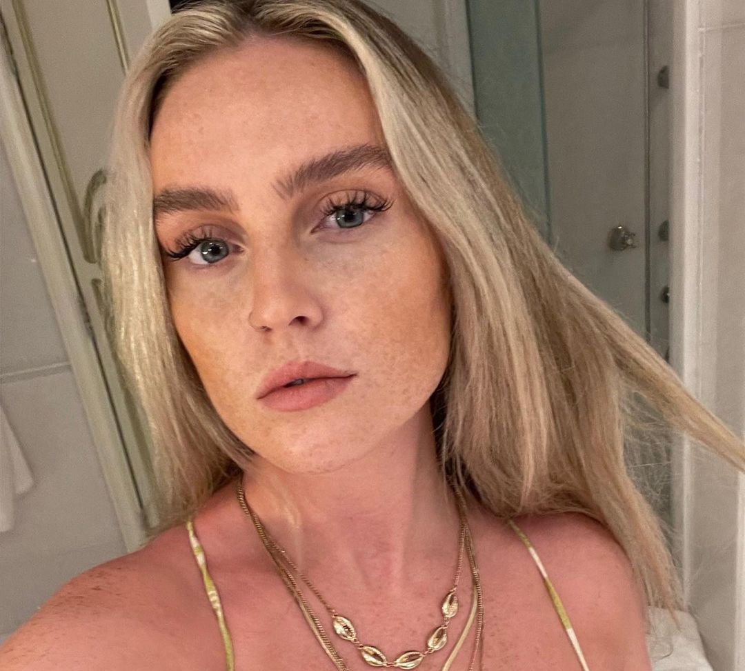 Perrie Edwards 27 Best Photos, Perrie Edwards 27 Pics, Perrie Edwards 27 Images