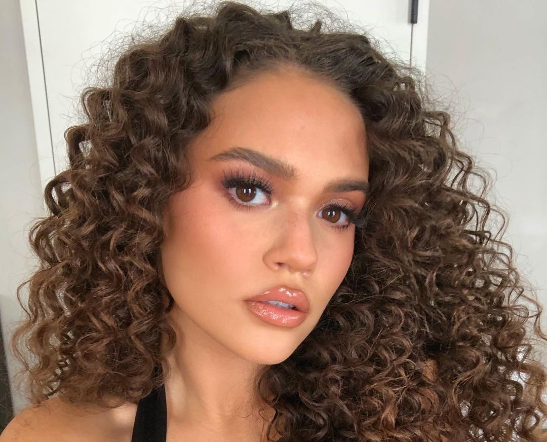 Madison Pettis 25 Best Photos, Madison Pettis 25 Pics, Madison Pettis 25 Images